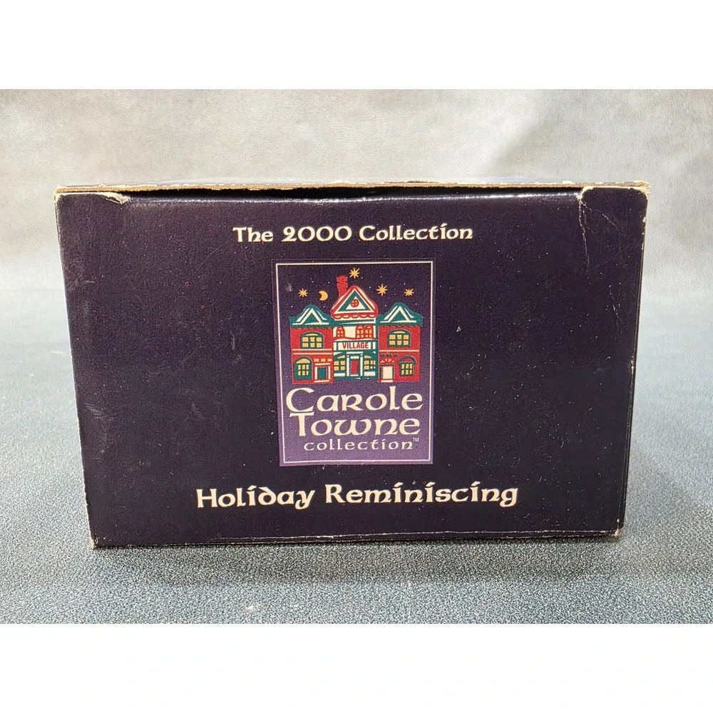 Carole Towne Holiday Reminiscing 2000 Collection Christmas Village Figurine MAP2